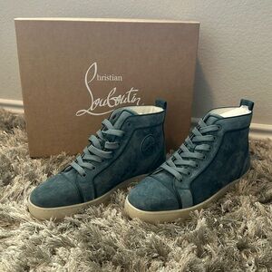 Christian Louboutin Louis Orlato Flats in Titan grey suede.